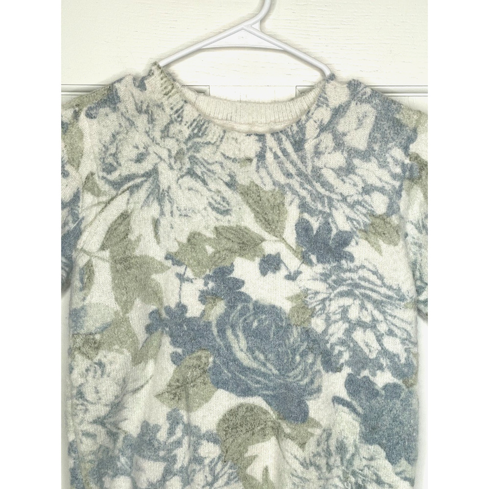 Joie Women's Soft Fuzzy Floral Sweater Sz S Short Sleeve Pastel Feminine Cottage - Picture 2 of 8